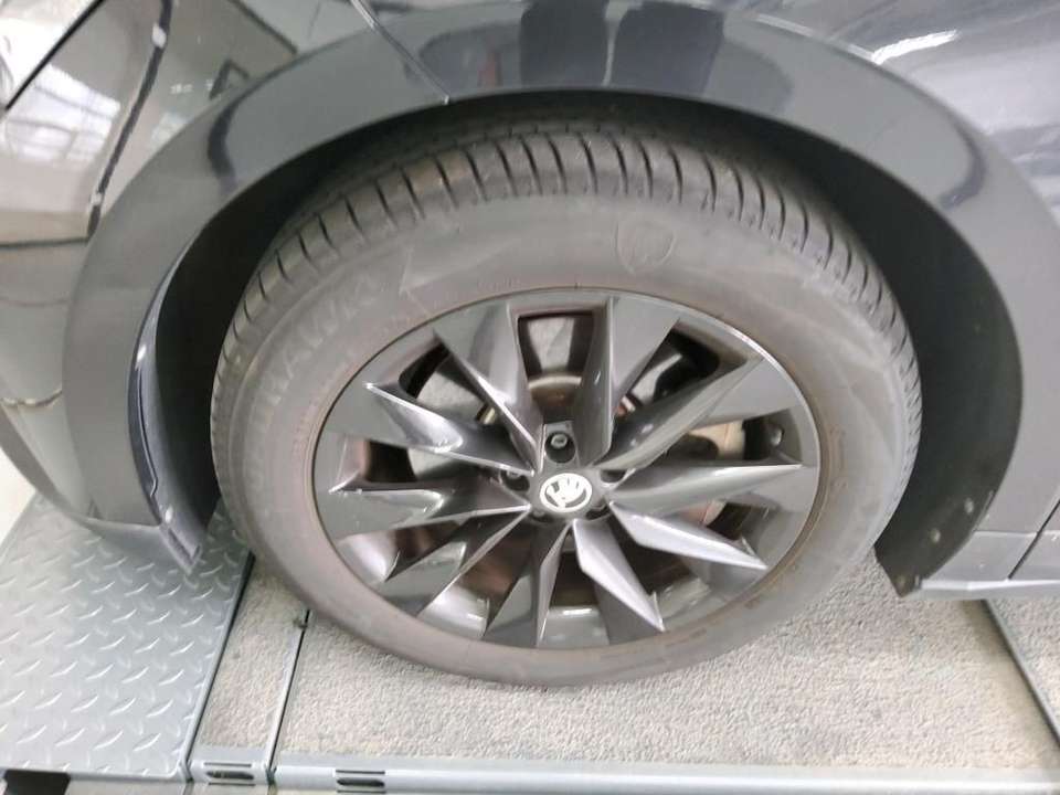 Skoda Enyaq - Imagem 14