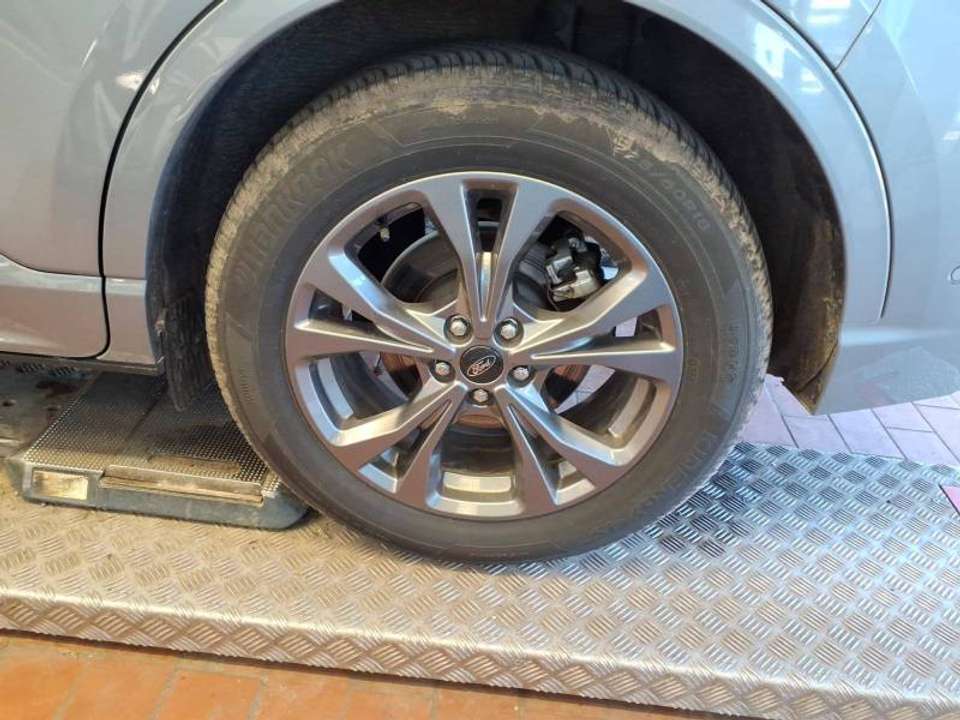 Ford Kuga - Imagem 4