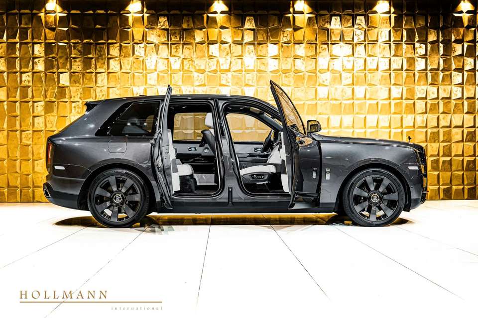 Rolls-Royce Cullinan - Imagem 6