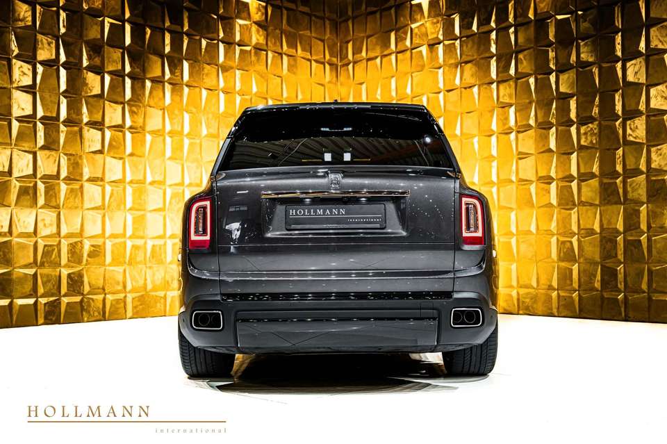 Rolls-Royce Cullinan - Imagem 10