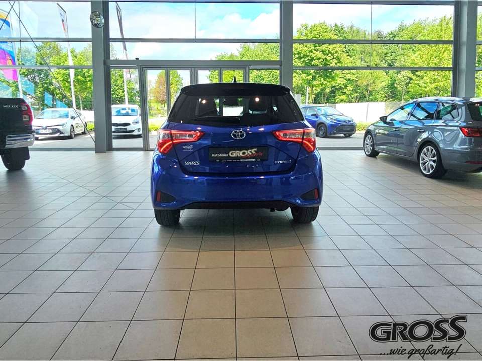 Toyota Yaris - Imagem 12