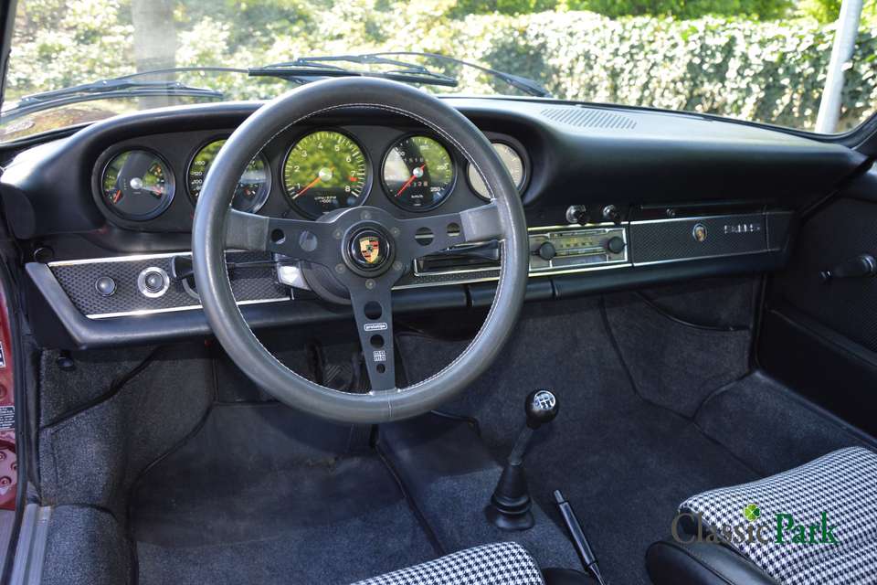 Porsche 911 - Imagem 12