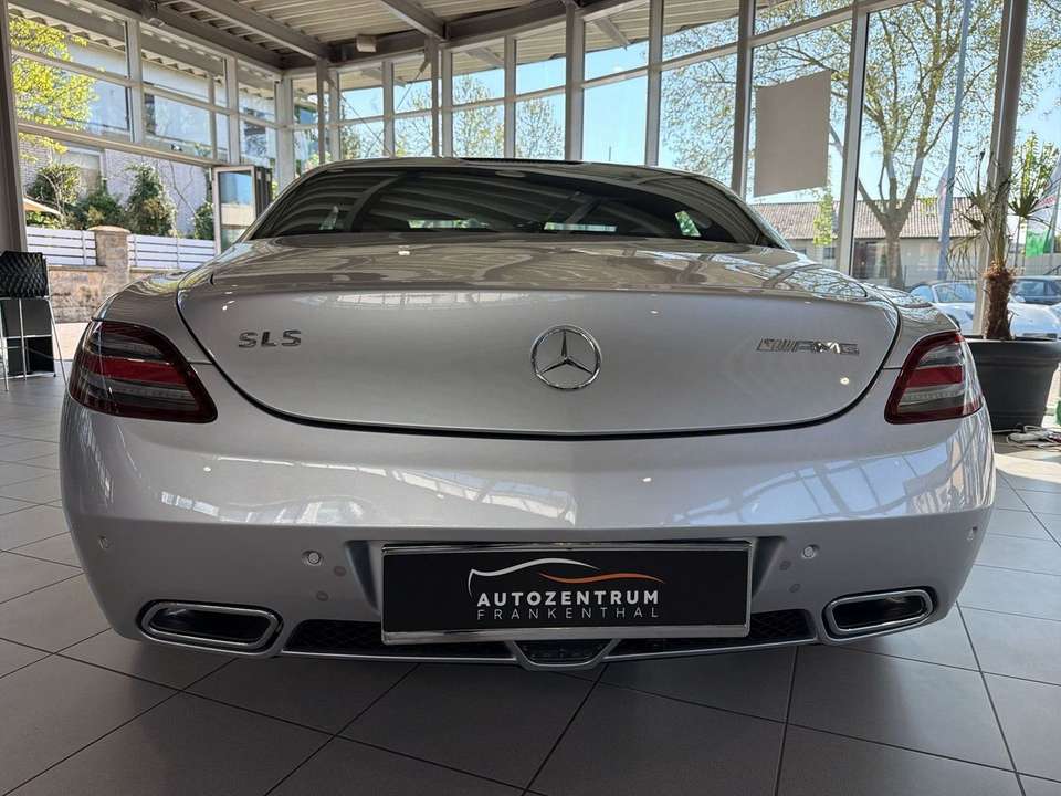 Mercedes-Benz SLS - Imagem 7