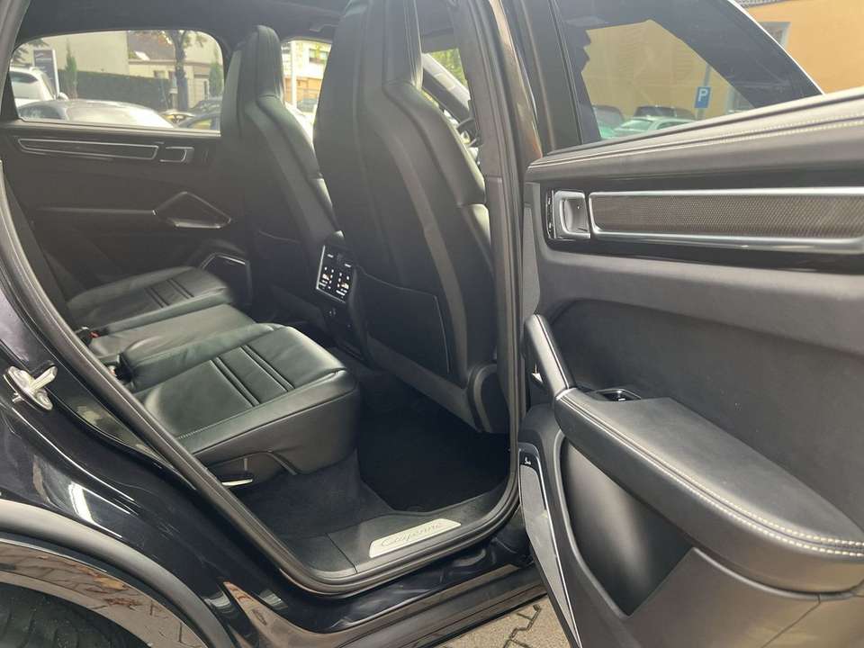 Porsche Cayenne - Imagem 15