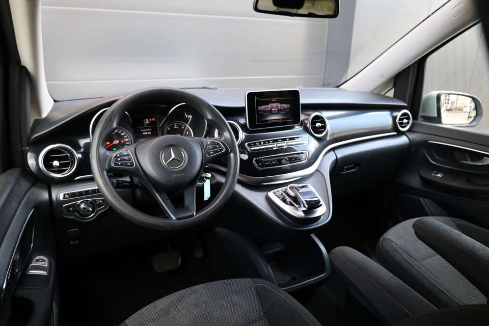Mercedes-Benz V 250 - Imagem 14