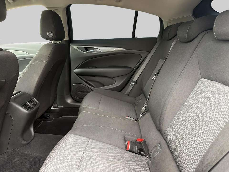 Opel Insignia - Imagem 14