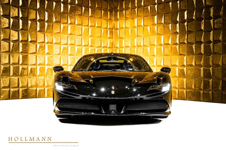 Ferrari SF90 Stradale - Imagem 2