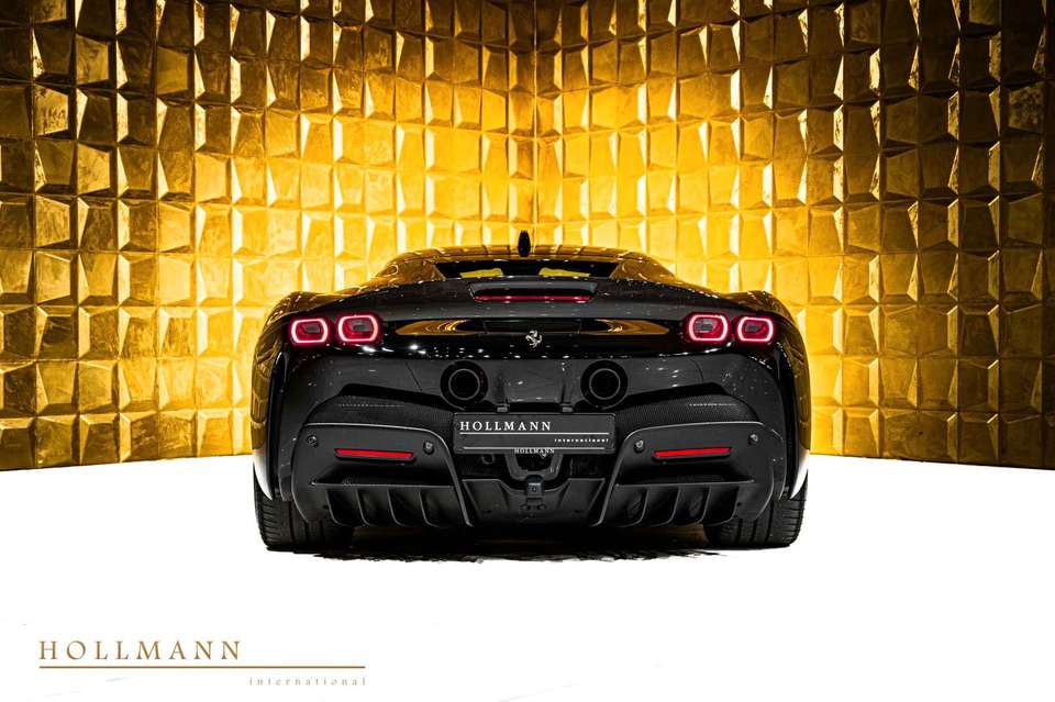 Ferrari SF90 Stradale - Imagem 6