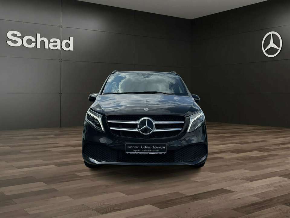 Mercedes-Benz V 220 - Imagem 2