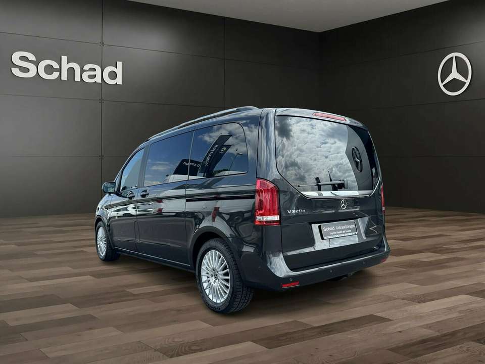 Mercedes-Benz V 220 - Imagem 7