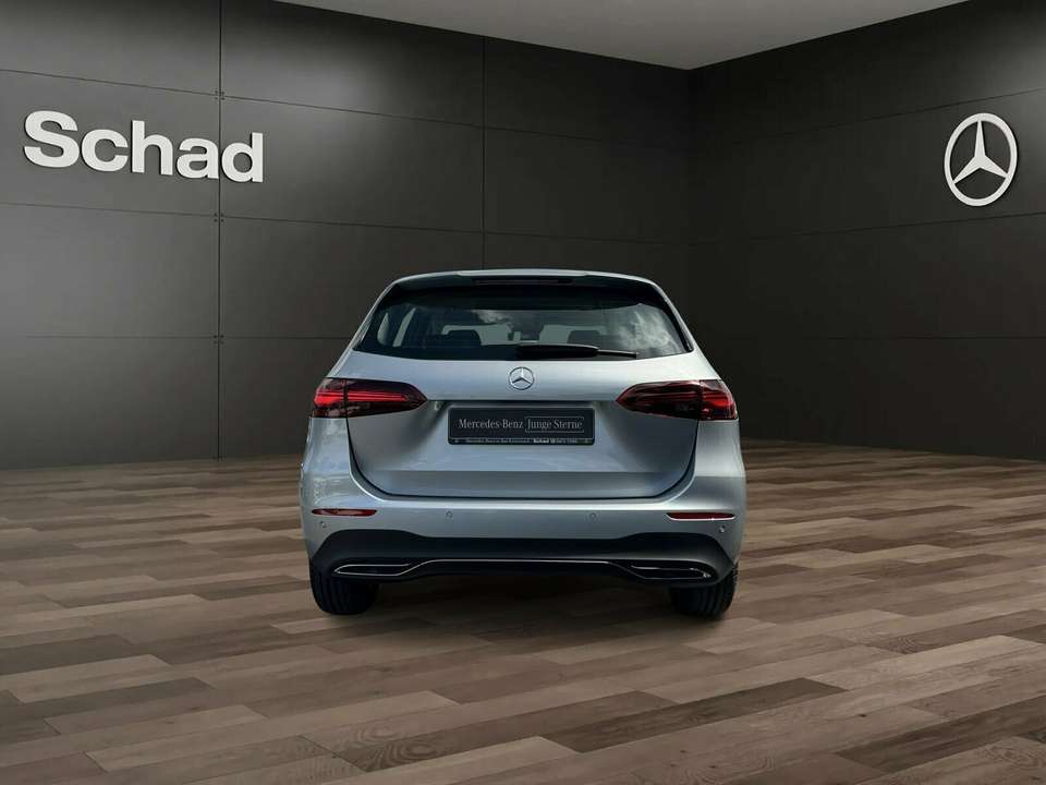 Mercedes-Benz B 180 - Imagem 6