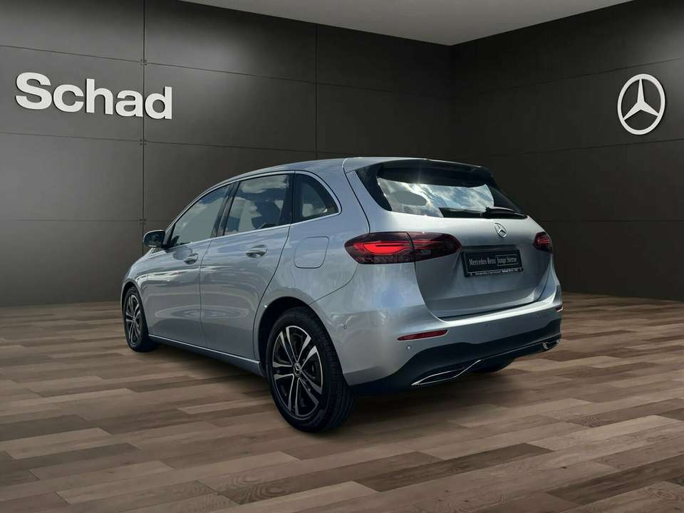 Mercedes-Benz B 180 - Imagem 7