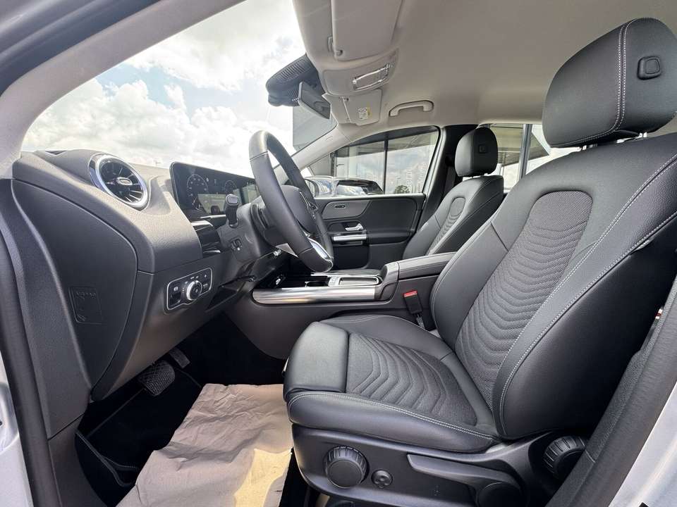 Mercedes-Benz B 180 - Imagem 10