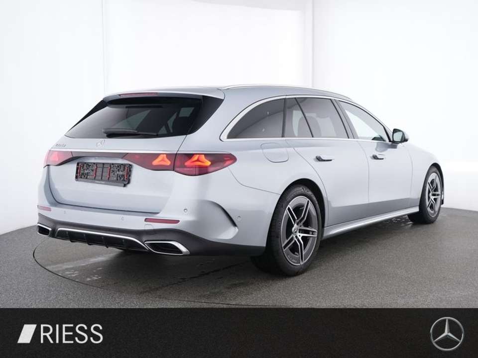 Mercedes-Benz E 220 - Imagem 3