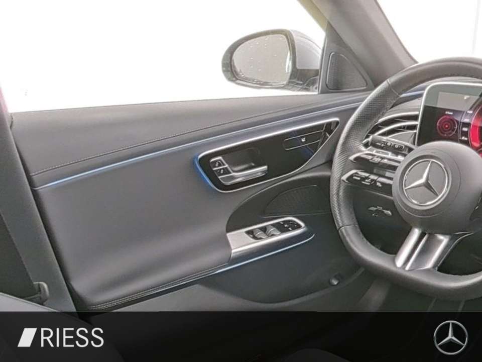 Mercedes-Benz E 220 - Imagem 9