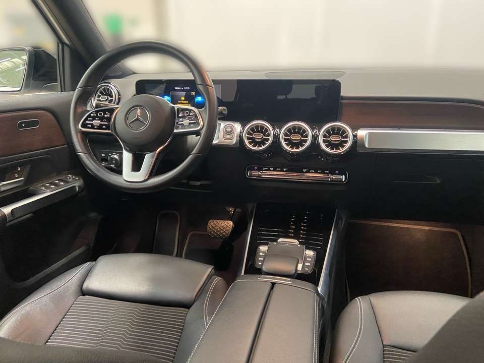 Mercedes-Benz GLB 250 - Imagem 9