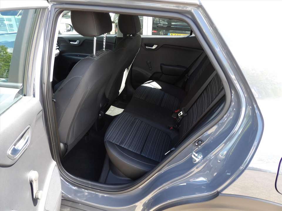 Kia Stonic - Imagem 9