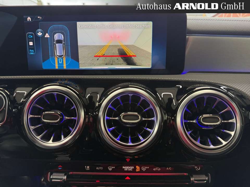 Mercedes-Benz CLA 200 - Imagem 11