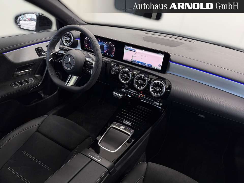 Mercedes-Benz CLA 200 - Imagem 12