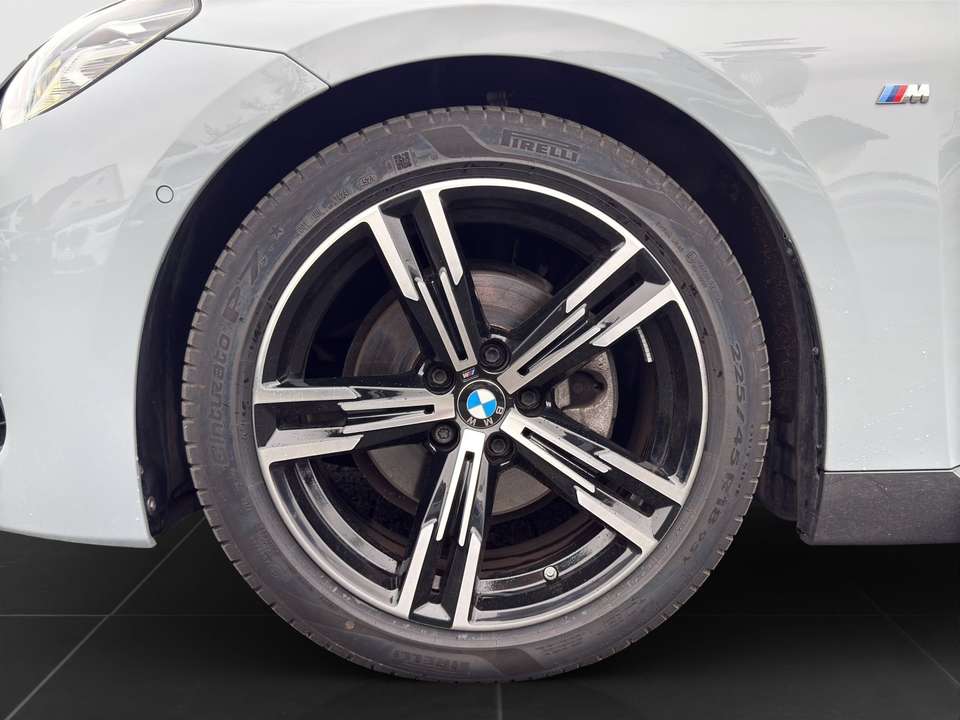 BMW 220 - Imagem 8