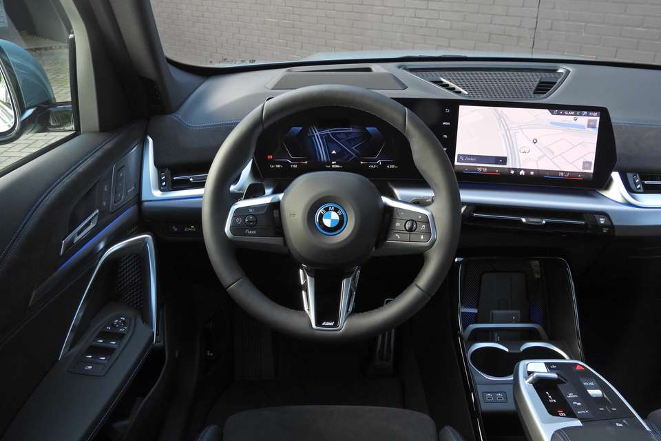 BMW iX1 - Imagem 2