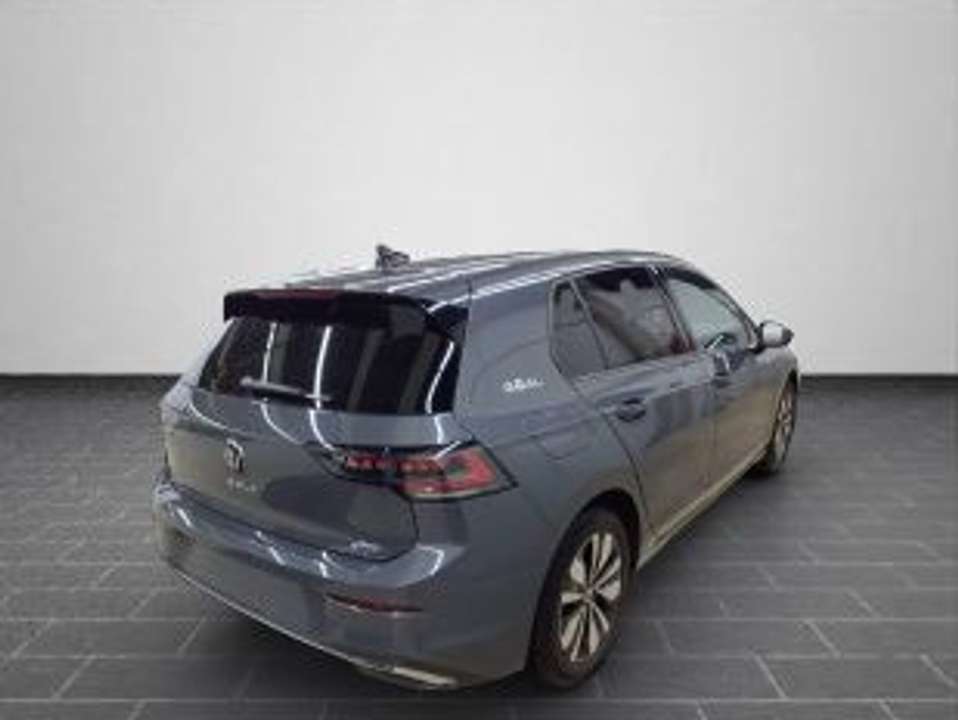 Volkswagen Golf - Imagem 2