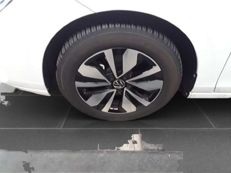 Volkswagen Golf - Imagem 4