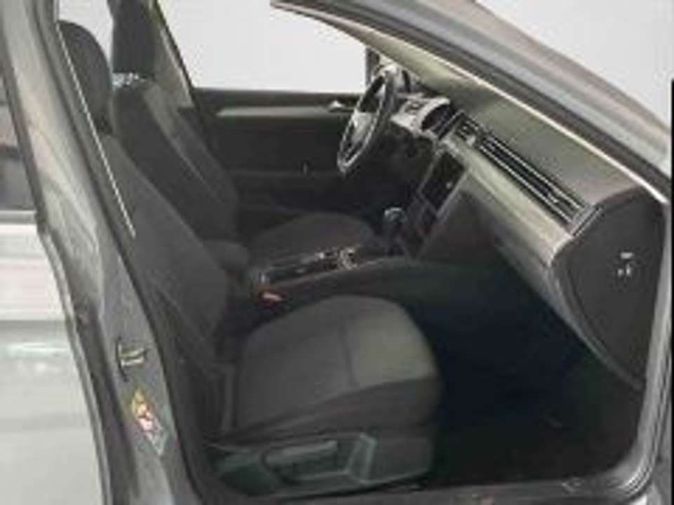Volkswagen Passat Variant - Imagem 5