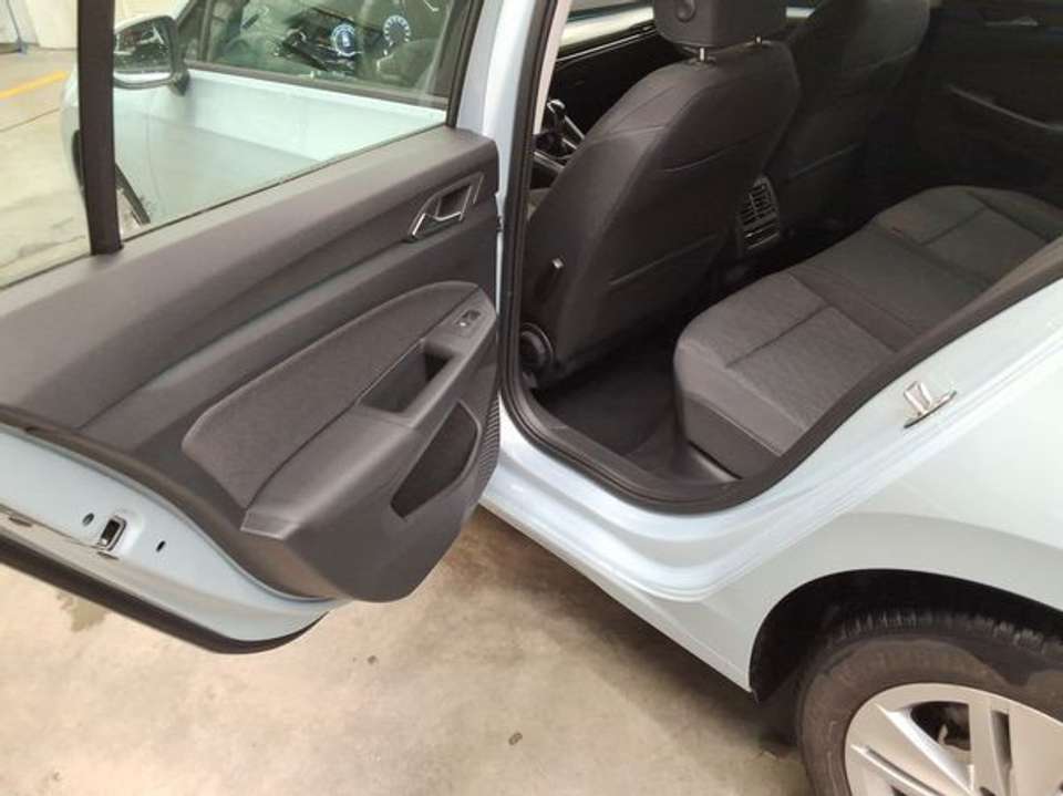 Volkswagen Golf - Imagem 8