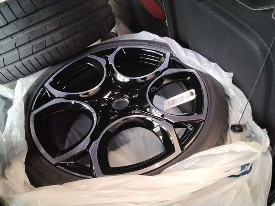 Volkswagen Golf GTI - Imagem 4