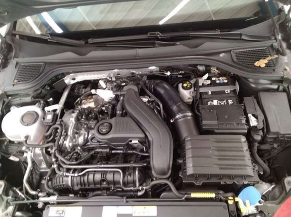 Volkswagen Golf - Imagem 9