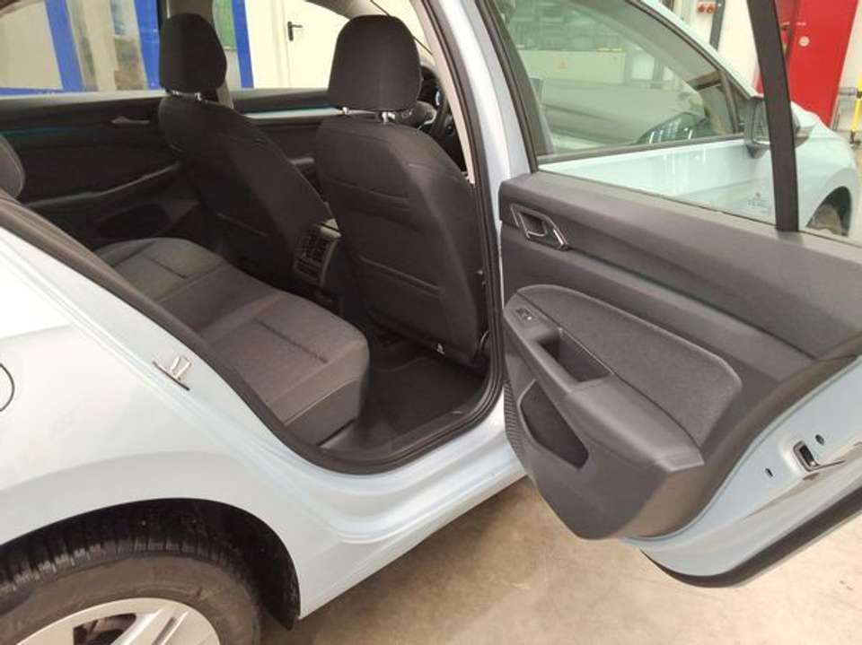 Volkswagen Golf - Imagem 13