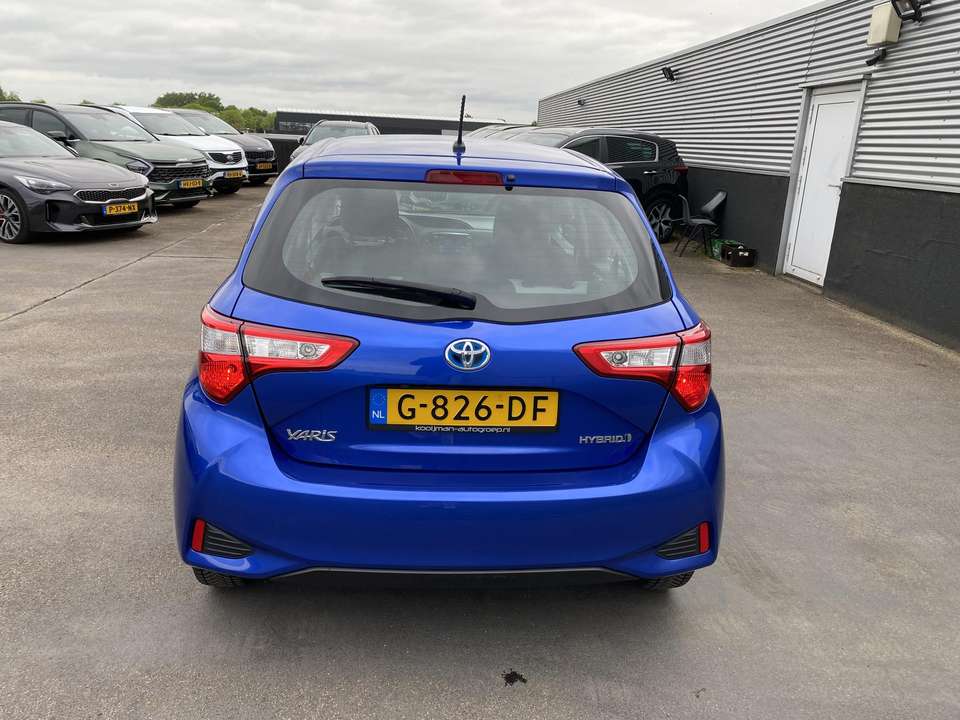 Toyota Yaris - Imagem 6