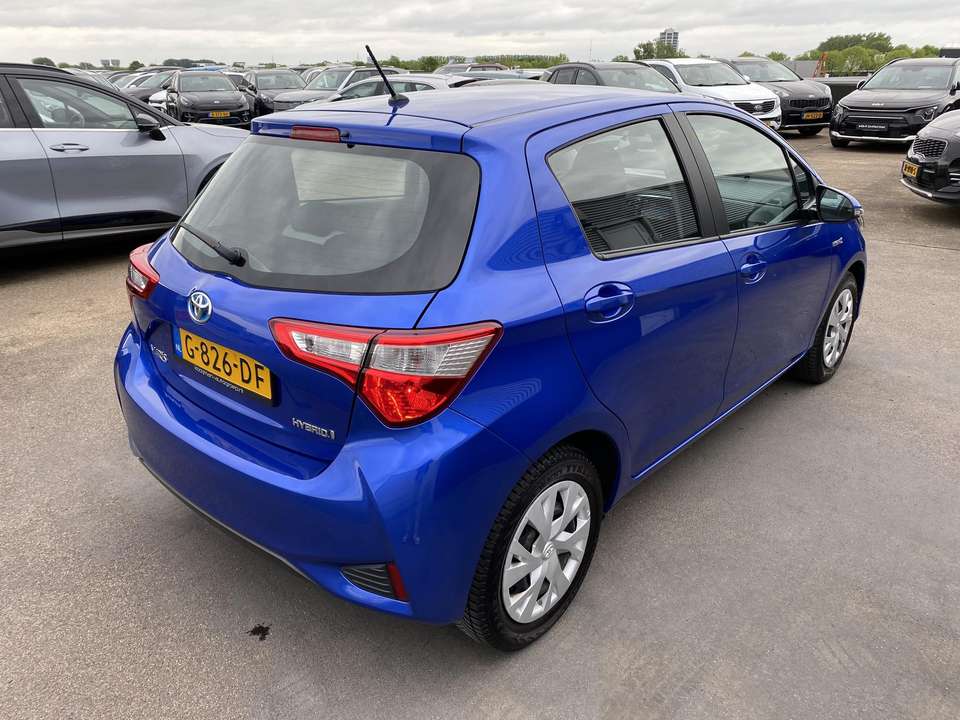 Toyota Yaris - Imagem 12