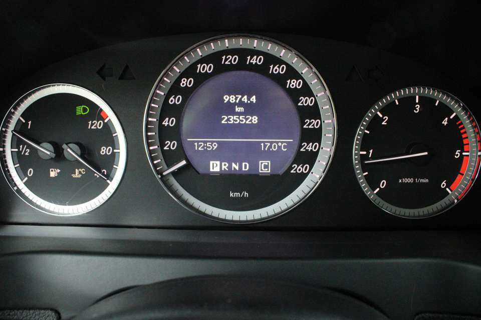 Mercedes-Benz C 200 - Imagem 20