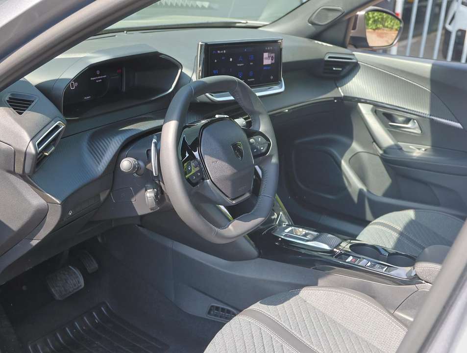 Peugeot 2008 - Imagem 11