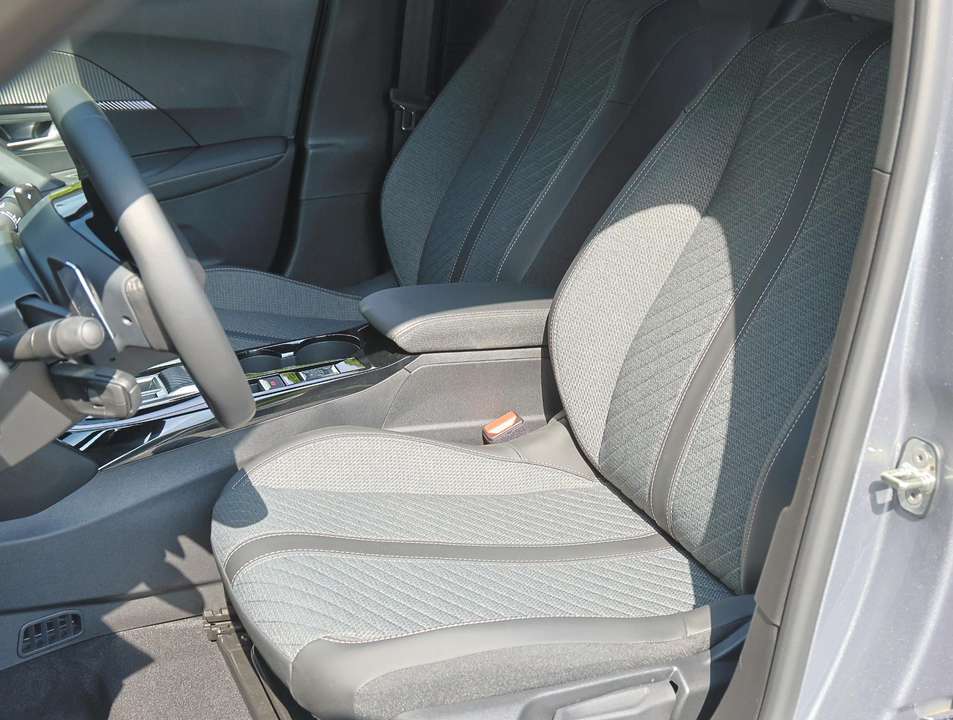 Peugeot 2008 - Imagem 12