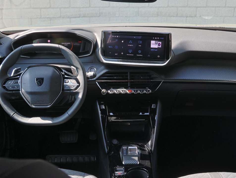 Peugeot 2008 - Imagem 13