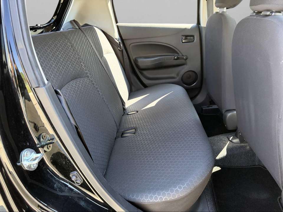 Mitsubishi Space Star - Imagem 7