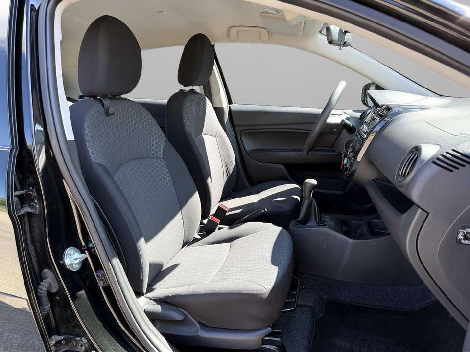 Mitsubishi Space Star - Imagem 8