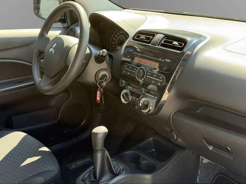 Mitsubishi Space Star - Imagem 11