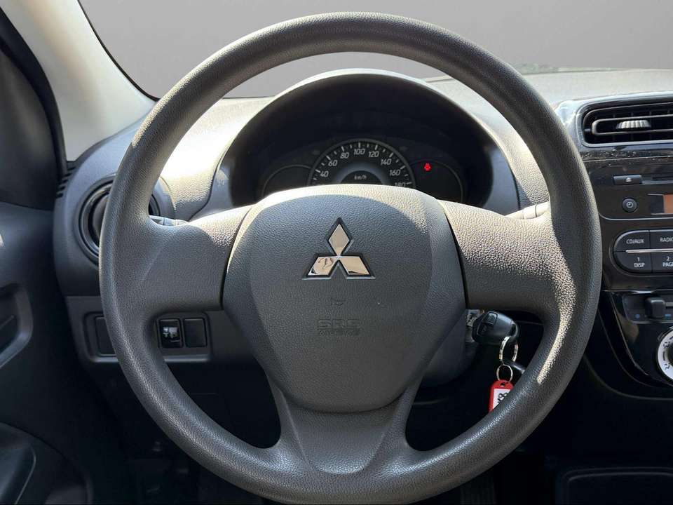 Mitsubishi Space Star - Imagem 12