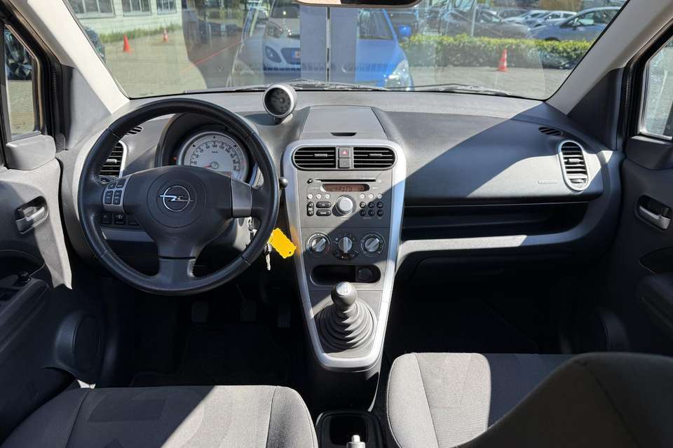 Opel Agila - Imagem 12