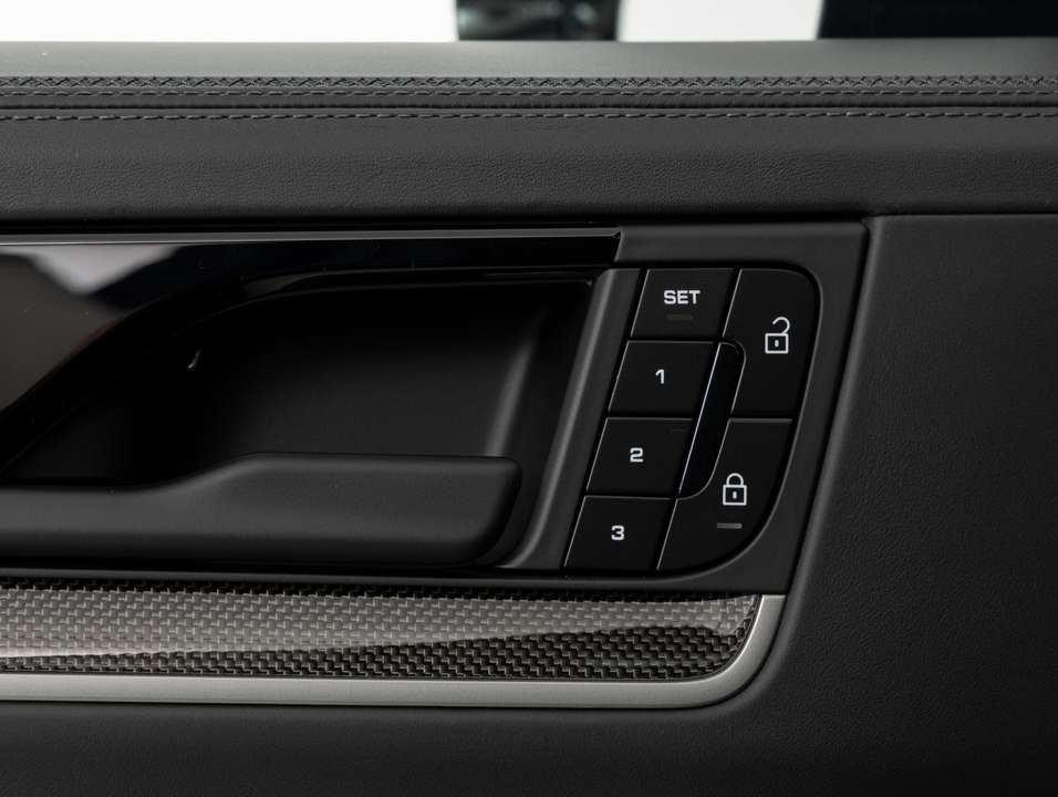 Porsche Cayenne - Imagem 17