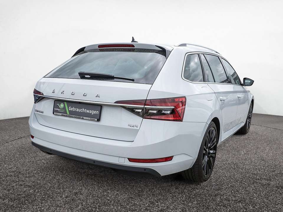 Skoda Superb - Imagem 3