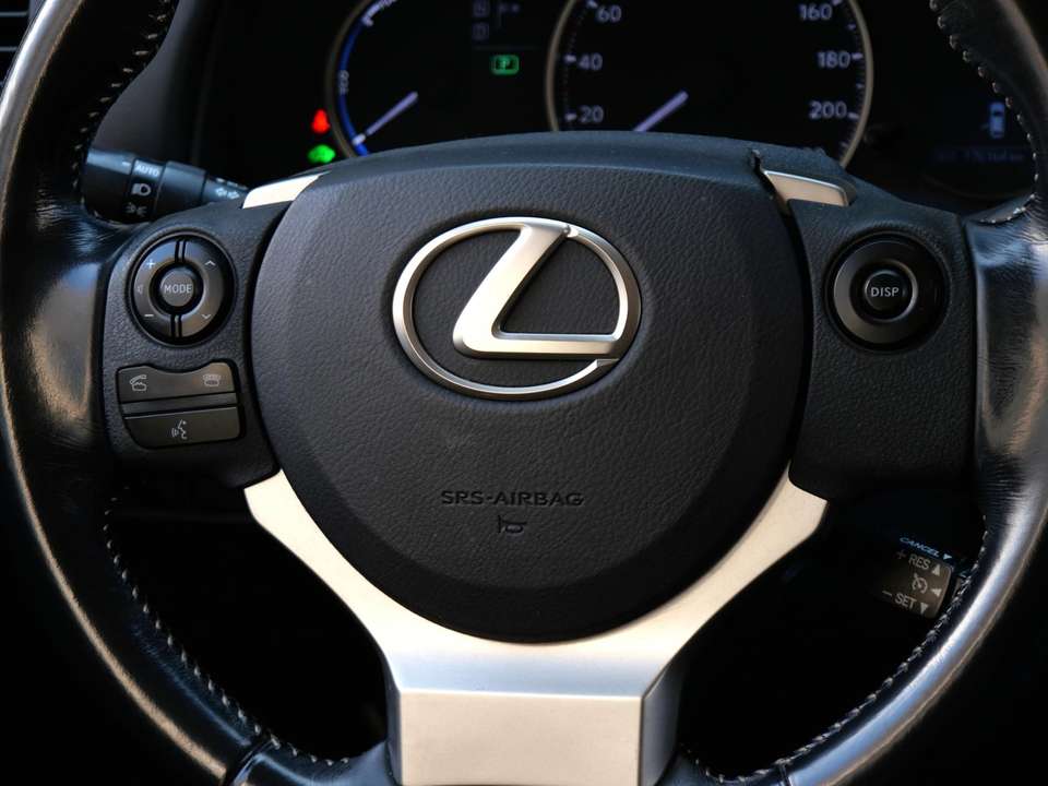 Lexus CT 200h - Imagem 7