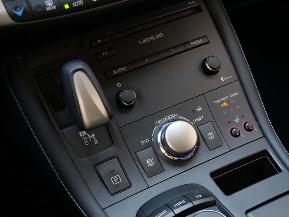 Lexus CT 200h - Imagem 8