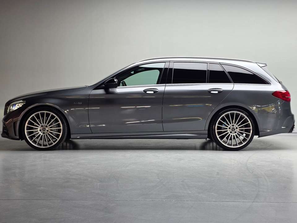 Mercedes-Benz C 43 AMG - Imagem 2