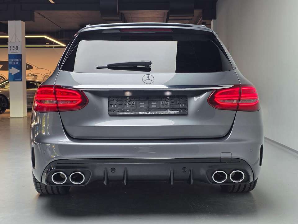 Mercedes-Benz C 43 AMG - Imagem 4