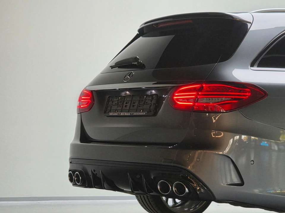 Mercedes-Benz C 43 AMG - Imagem 5